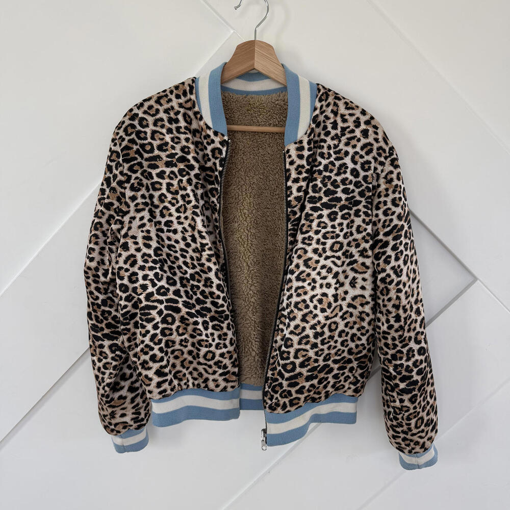 Daydreamer Faux Shearling Bomber Jacket Reversible Leopard Print Lining - Picture 4 of 5